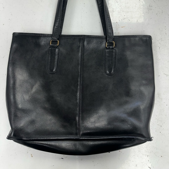 Coach Handbags - Coach Vintage Black Leather Tote Bag